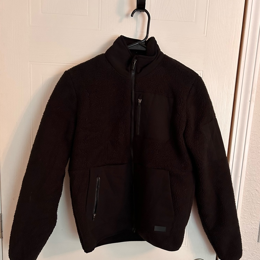 On-Shift Sherpa Jacket Figs